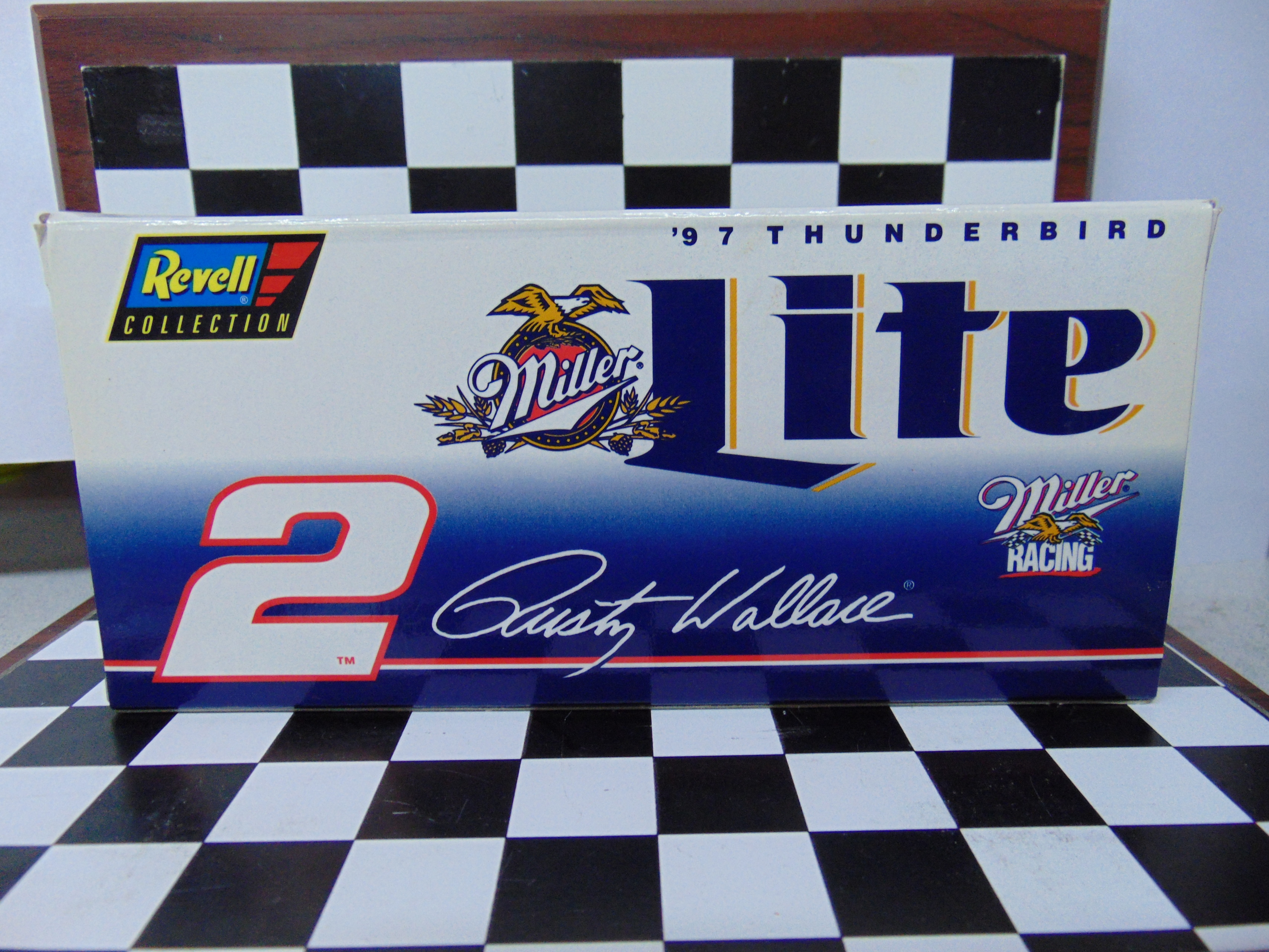Revell Collection 0447 1/43 Rusty Wallace #2 Miller Lite 1997 Ford ...